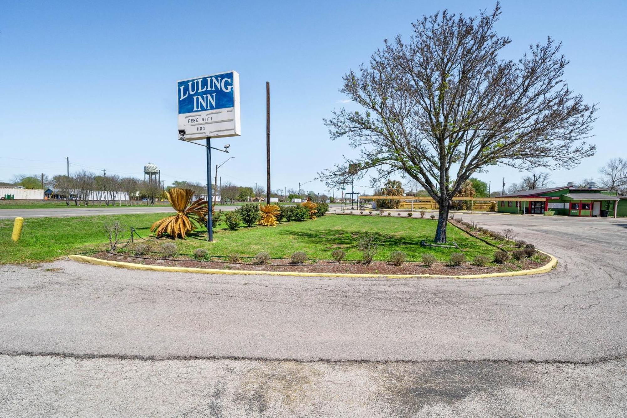 Oyo Hotel Luling Tx Downtown I-10/Us-90 Exterior photo
